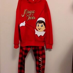 Elf on the shelf 2 piece jogger set
